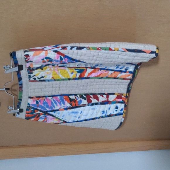 BCBG Andrick Palms Print-Blocked Miniskirt, Size 0, Stone Combo, Jacquard/Cotton - Picture 3 of 12